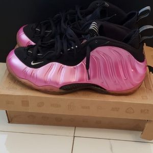 Nike foams